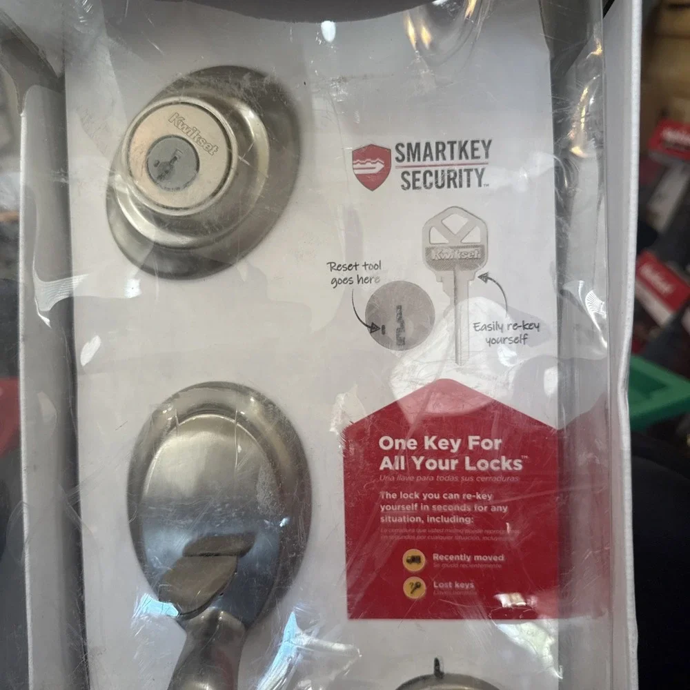 Kwikset Dakota Satin Nickel Door Lock Set with SmartKey Security‎ 96870-090